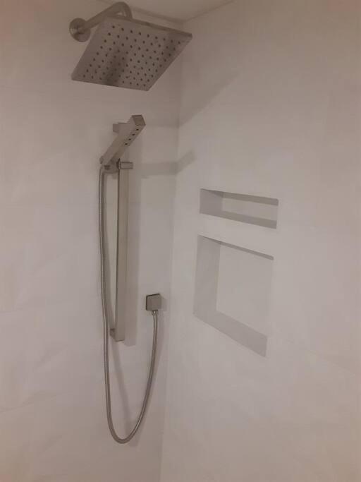 River Delight,Studio109, Beach & Pool Steps Away + Wifi Ruskin Extérieur photo